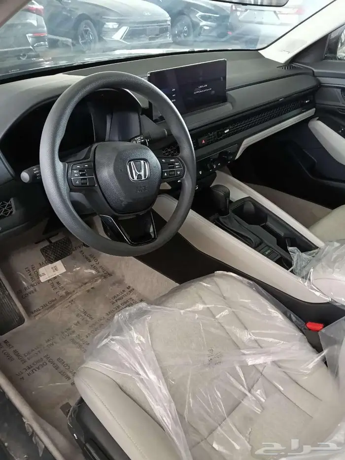 هوندا اكورد EX نص فل م 2025 - سعودي 18