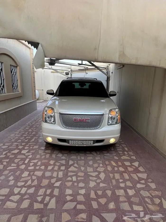 دينالي 2011 قصير شبه مخزن 9