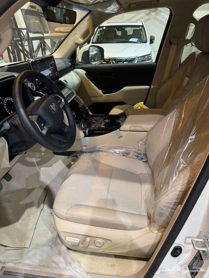 لاندكروزرGXR 2024 خليجي L4 تنفس طبيعي بنك وكاش 7