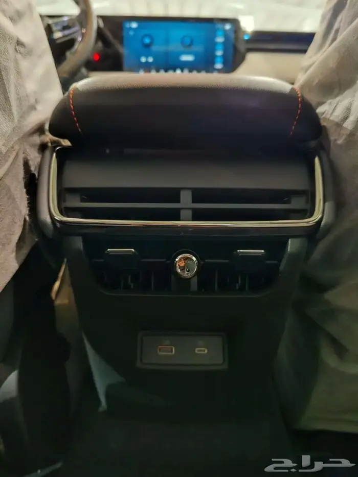 فورد تورس تيتانيوم 2026 17