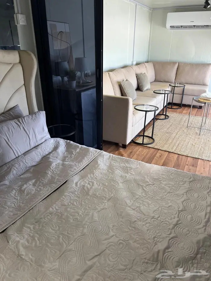 كرفان بكامل اغراضه 8