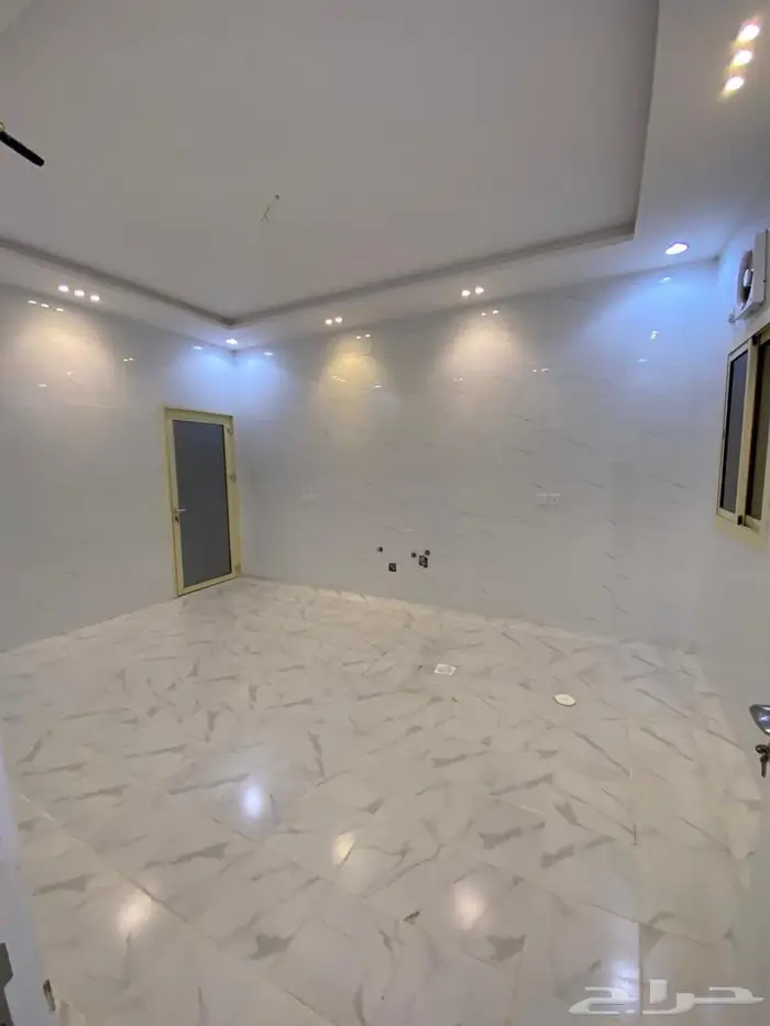 فرصةثمينةفلل دبلكسات دور وملحق مخطط الرياض ج للبيع بسعرمغري 8