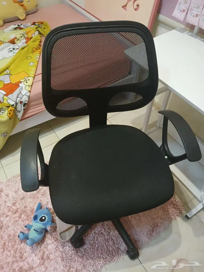 مكتب وكراسي 3