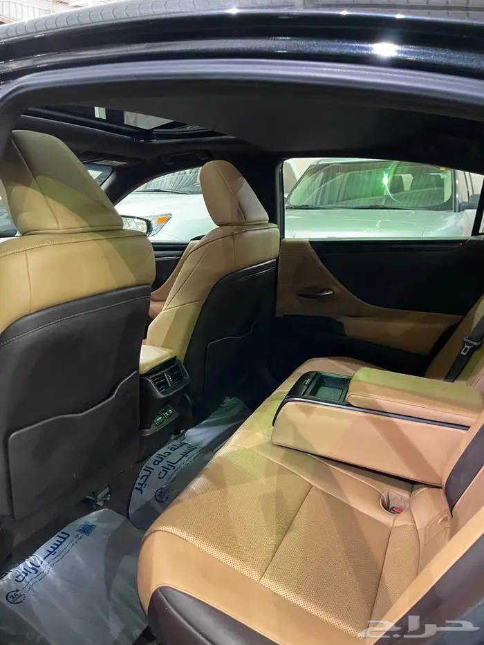 للبيع لكزس موديل 2021 11