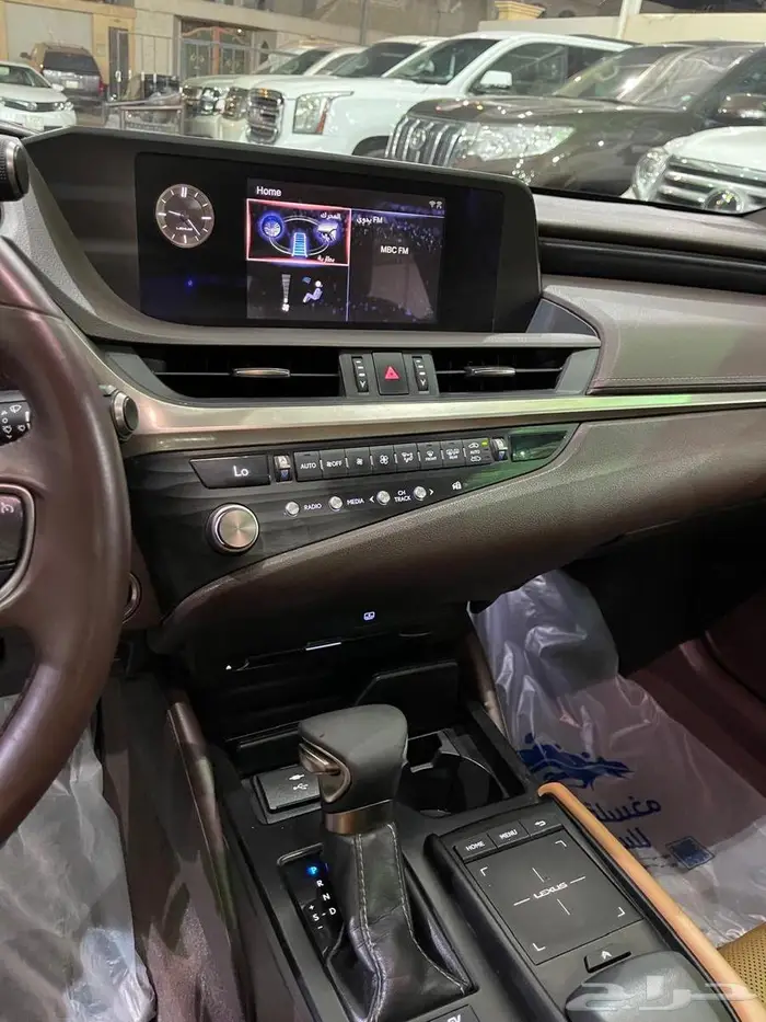 للبيع لكزس موديل 2021 9