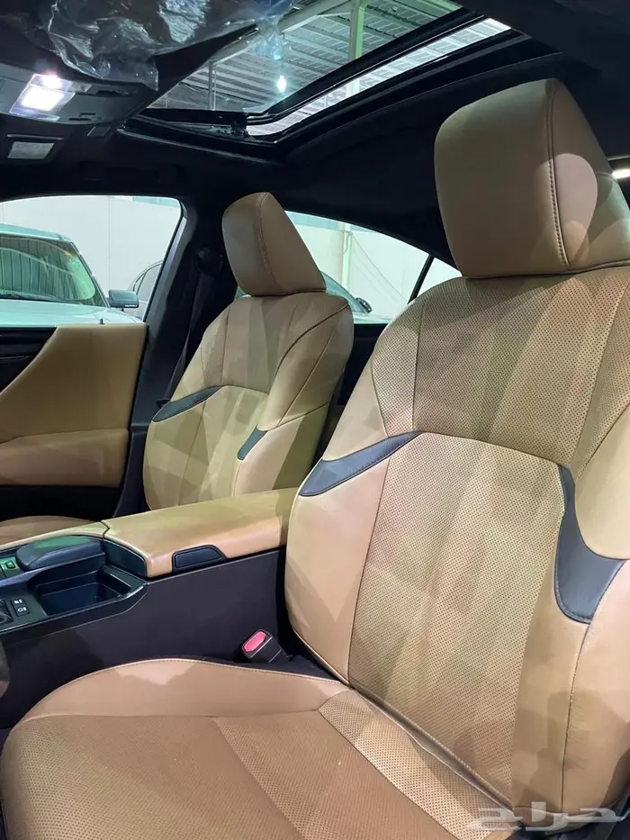 للبيع لكزس موديل 2021 10