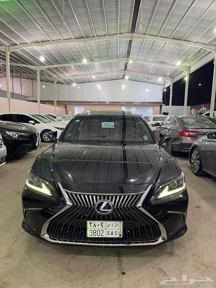 للبيع لكزس موديل 2021 5