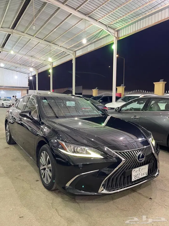 للبيع لكزس موديل 2021 6