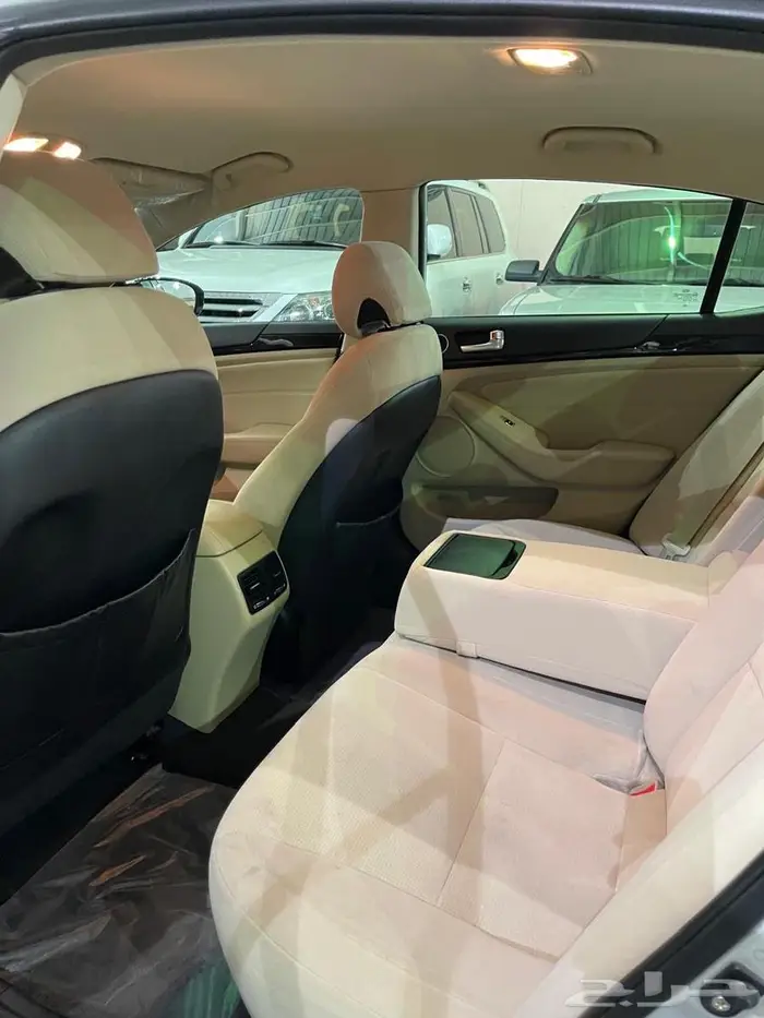 للبيع كيا كادينزا 2014 10