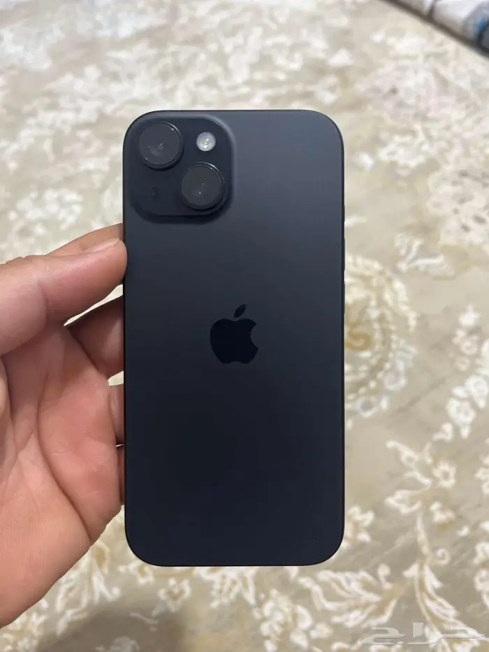 ايفون 15 العادي 1