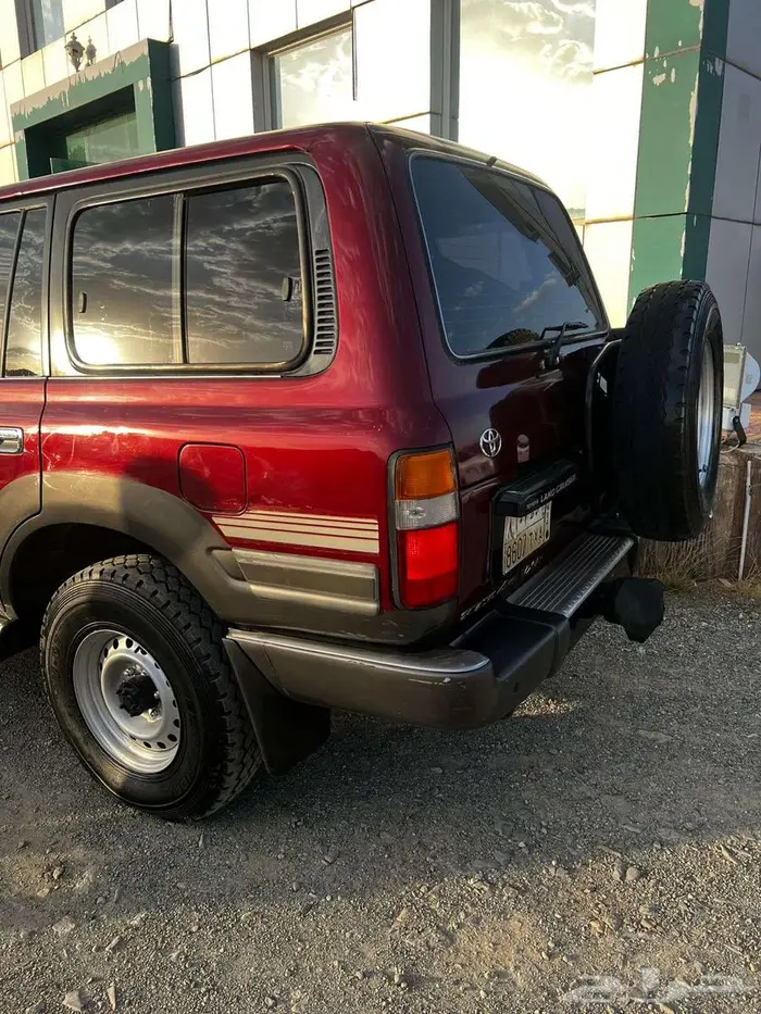 لاندكروزر في اكس ار 0