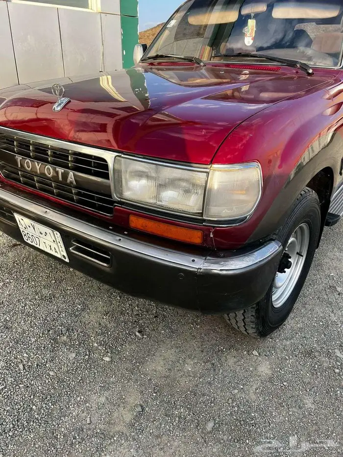 لاندكروزر في اكس ار 1