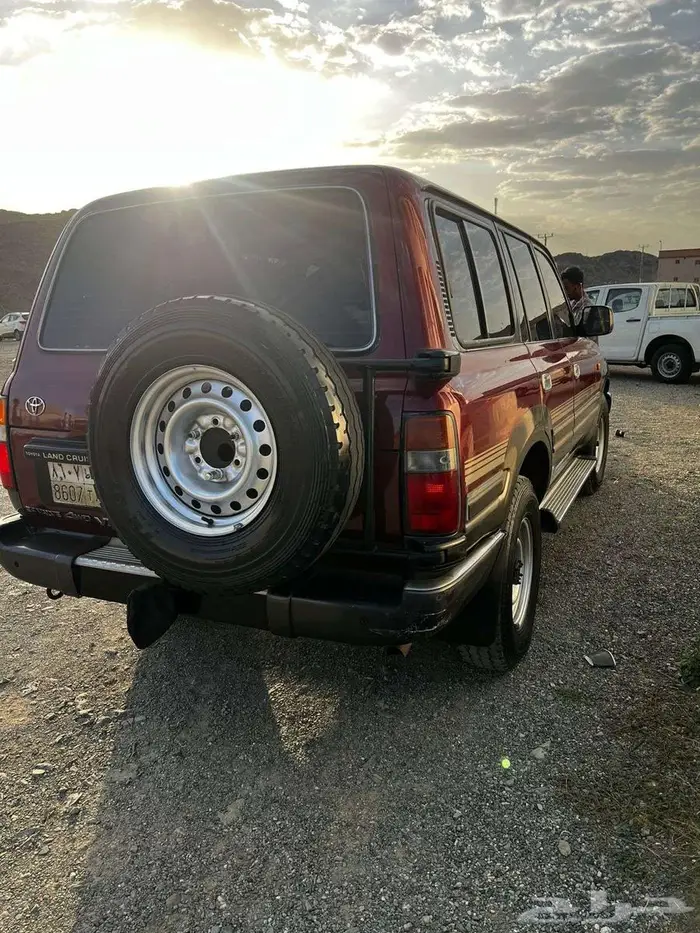 لاندكروزر في اكس ار 2