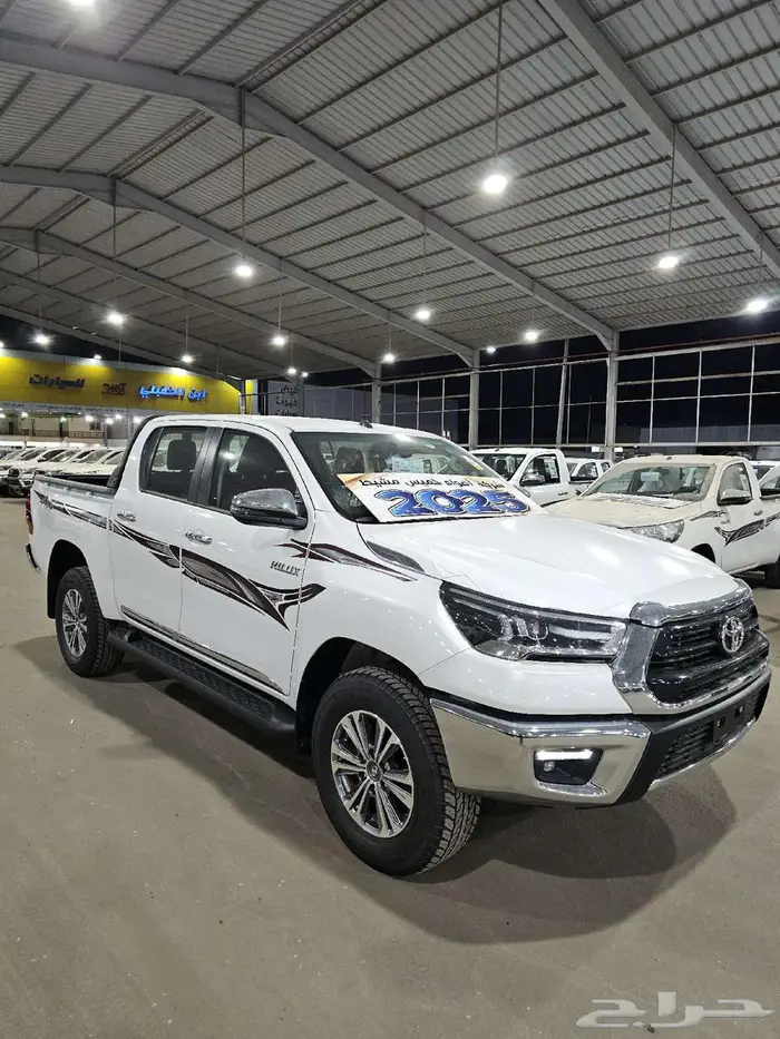 هايلكس غمارتين سوبر جي ال اكس دبل 2.7 بنزين اتوماتيك 1