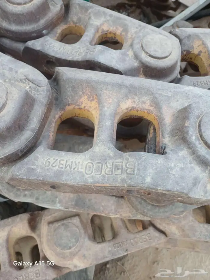 جنزير بلدوزر 155 للبيع بيركو اصلي نظيف اخو الجديد 4