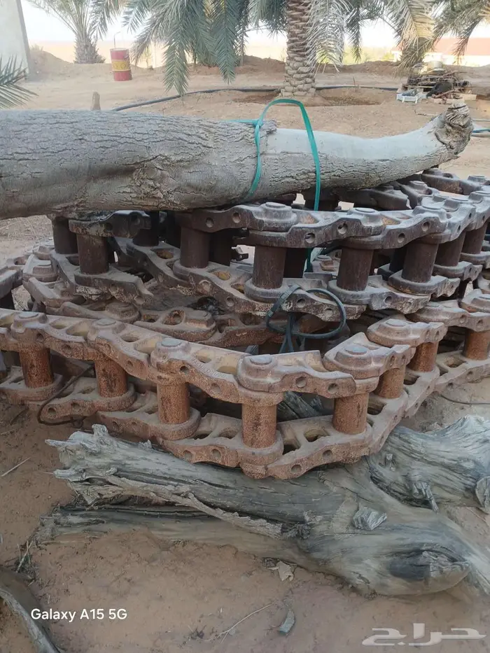 جنزير بلدوزر 155 للبيع بيركو اصلي نظيف اخو الجديد 1