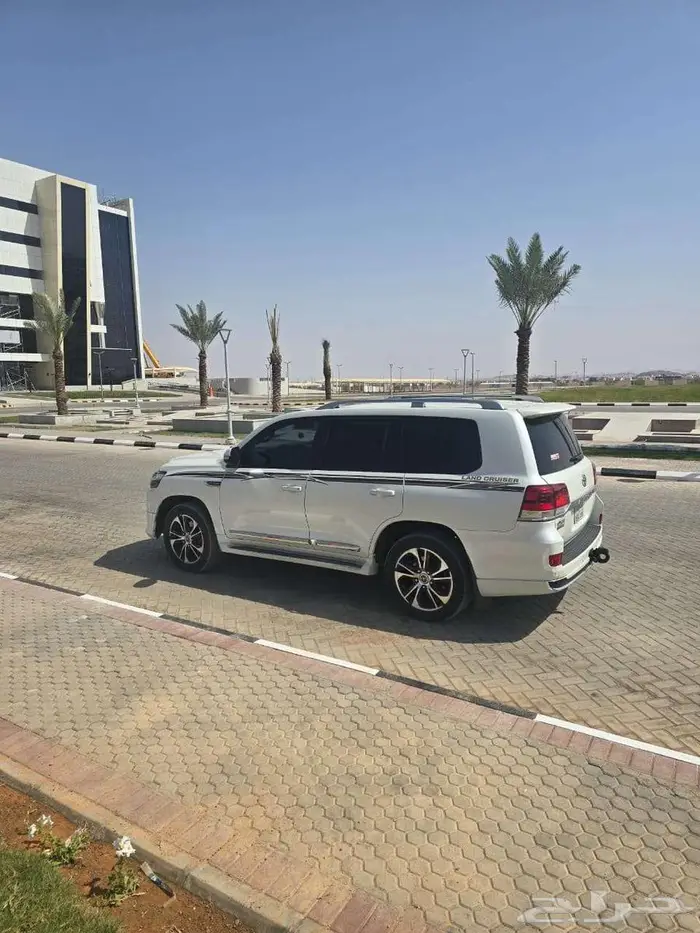 لاندكروزر ديزل 2020 0