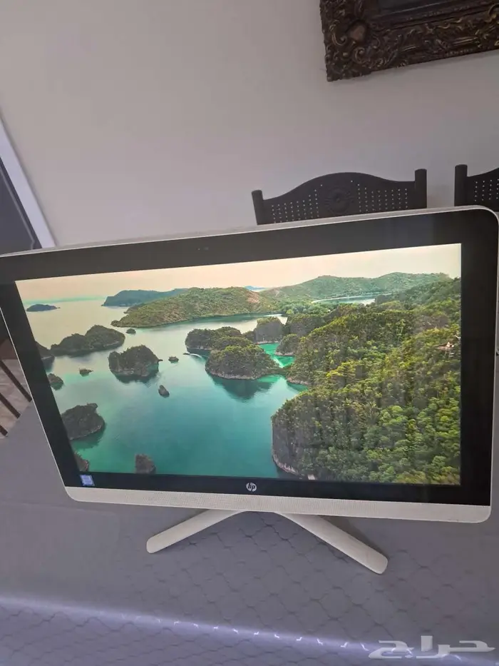 كمبيوتر مكتبي hp شاشة لمس 11