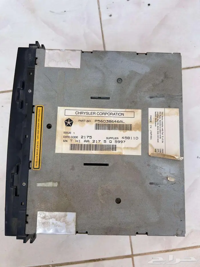 شاشة كرايزلر 2006 أصلية مع ديكورها 1