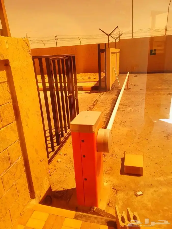 بوابة مواقف السيارات أنظمة مواقف بوابات مواقف ايطالي 2