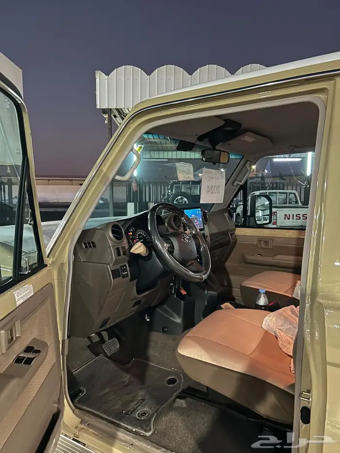 تويوتا ربع تماتيك بنزين مديل 2024 فل كامل 5