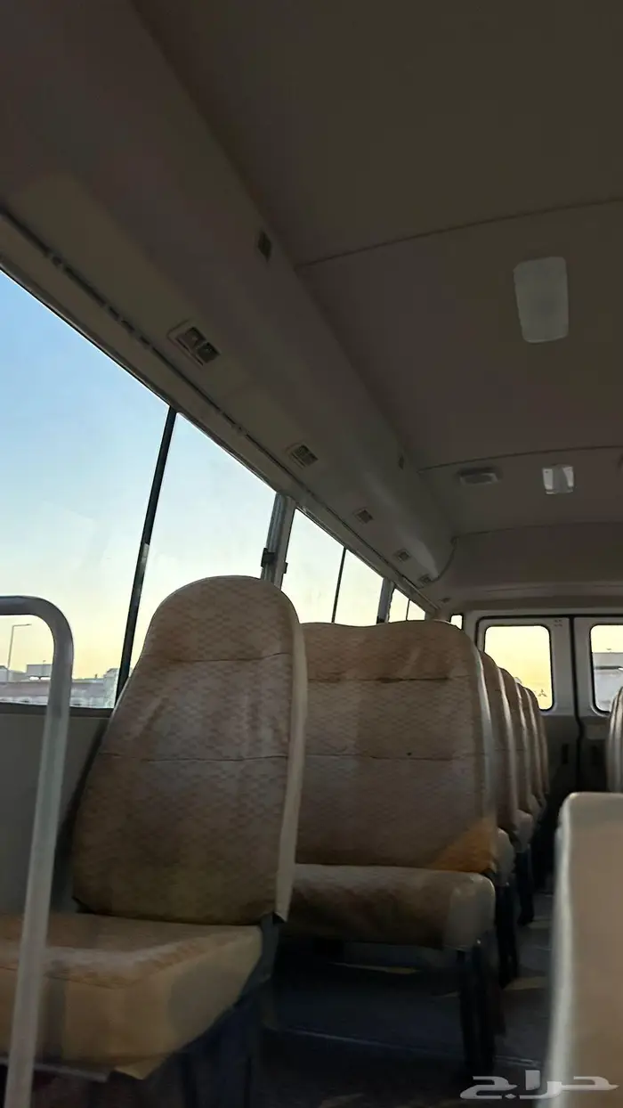 للبيع باص روزا 2013 ديزل مخزن 10