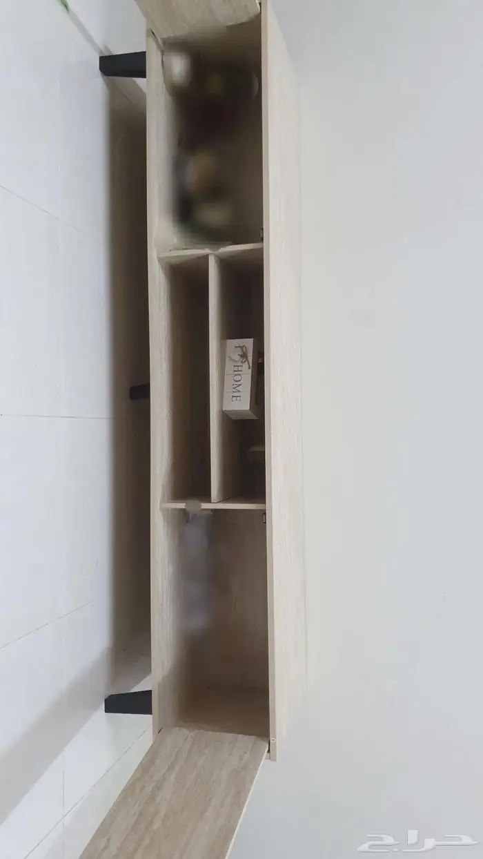 طاولة تلفزيون 1