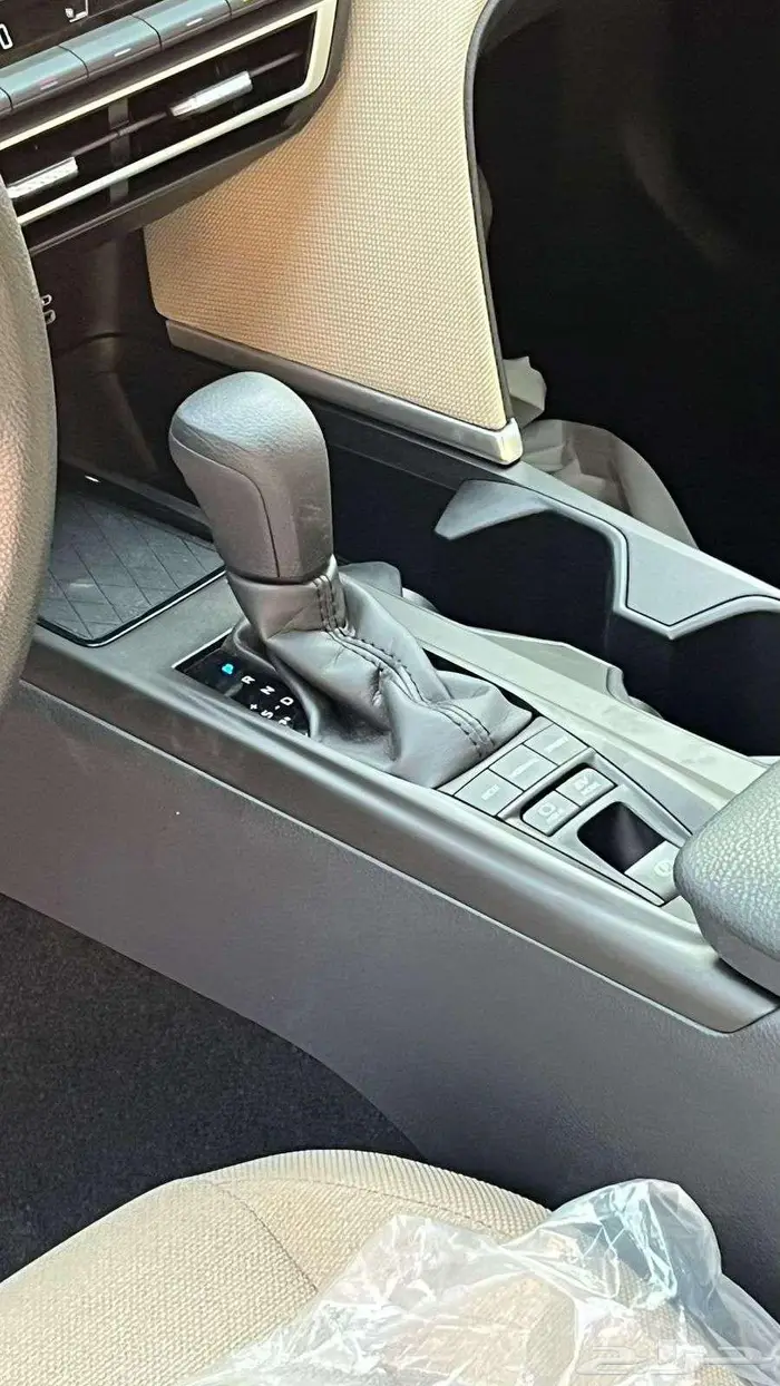 تويوتا كامري e هايبرد 2025 كاش استلام فوري 11