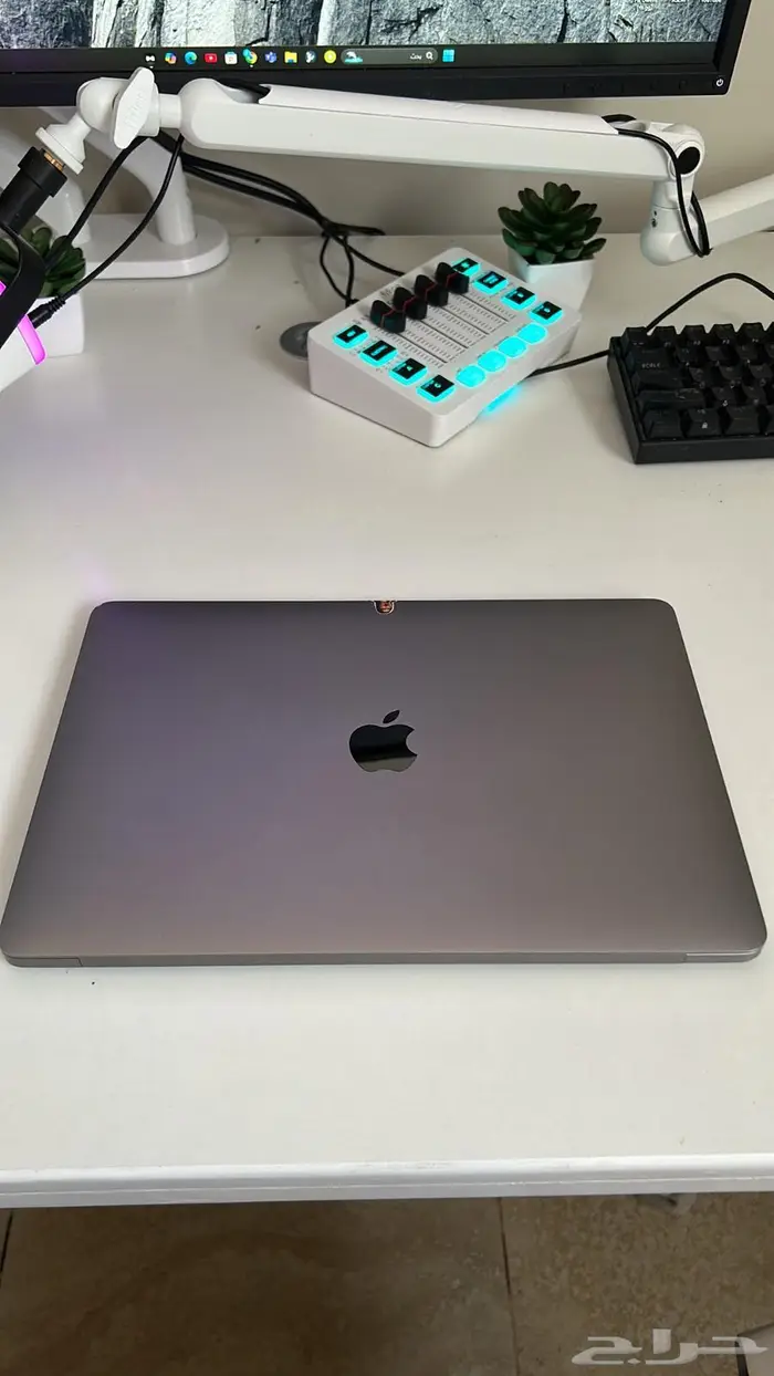 ماك بوك m1 air بطاريه 100 2