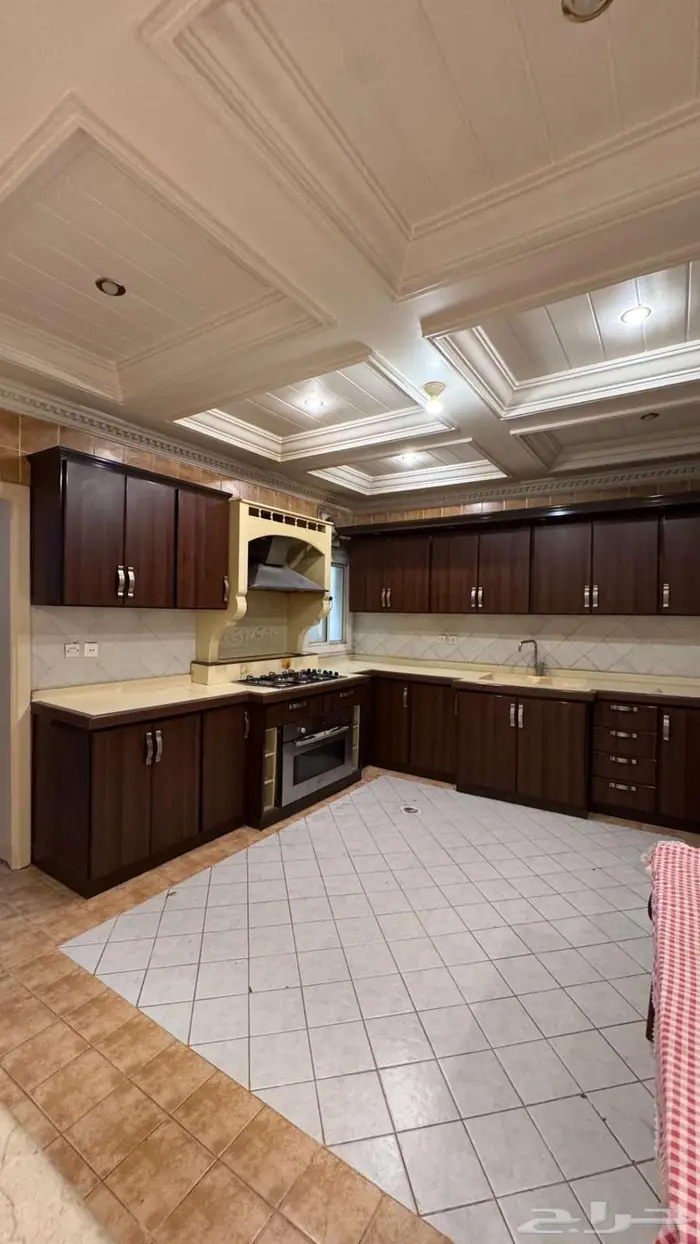 شقة خمس غرف للايجار السنوي في جدة حي المروة 6