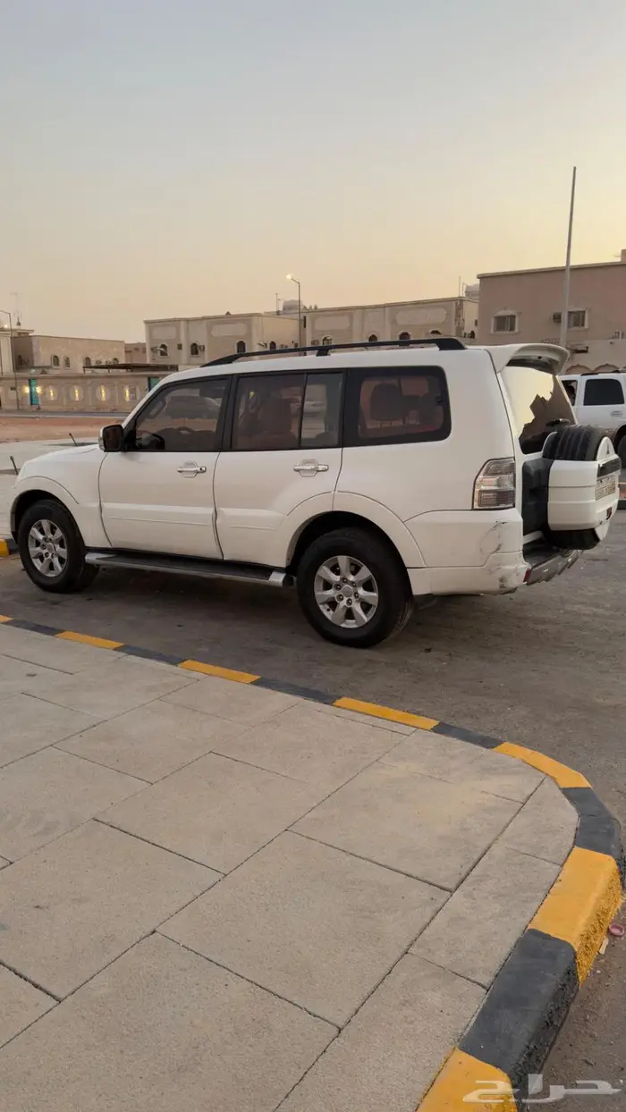 جيب باجيرو 2010 0
