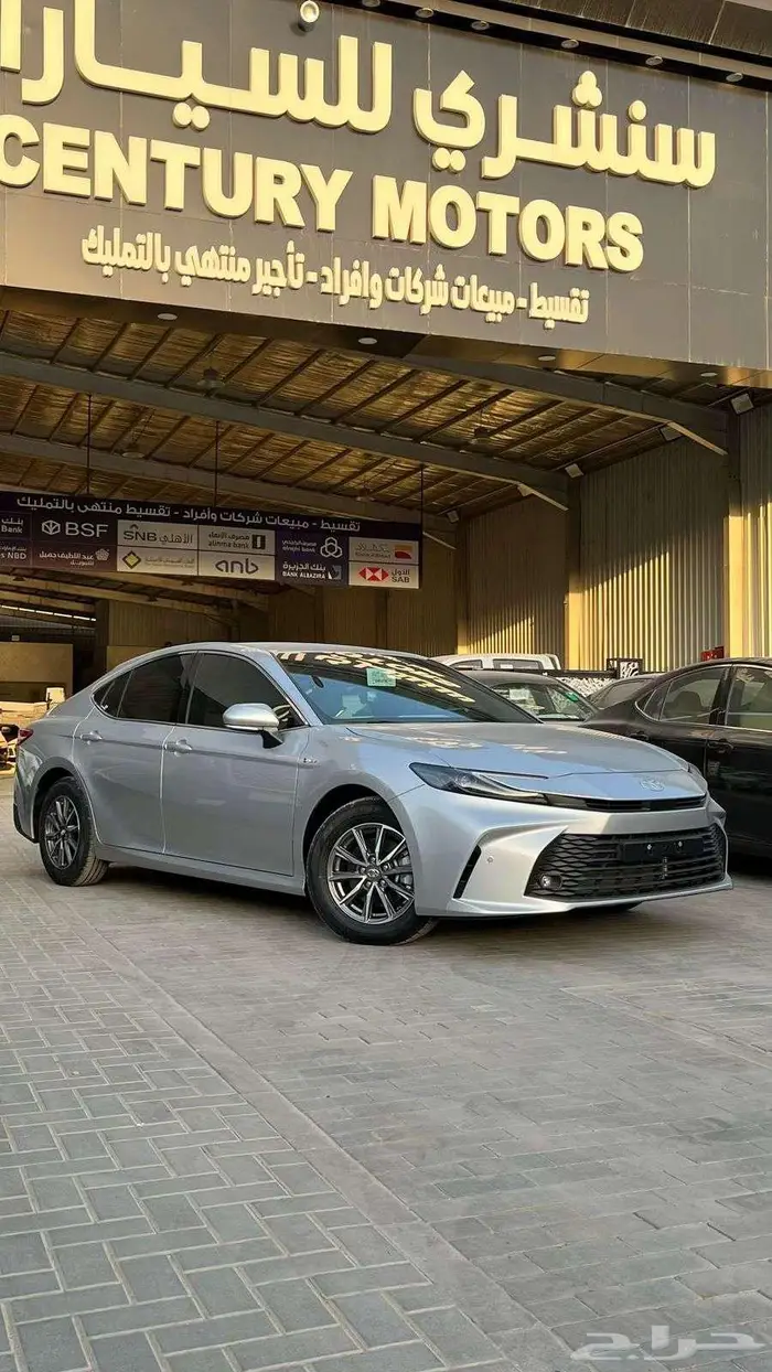 تويوتا كامري e 2025 هايبرد كاش استلام فوري 2