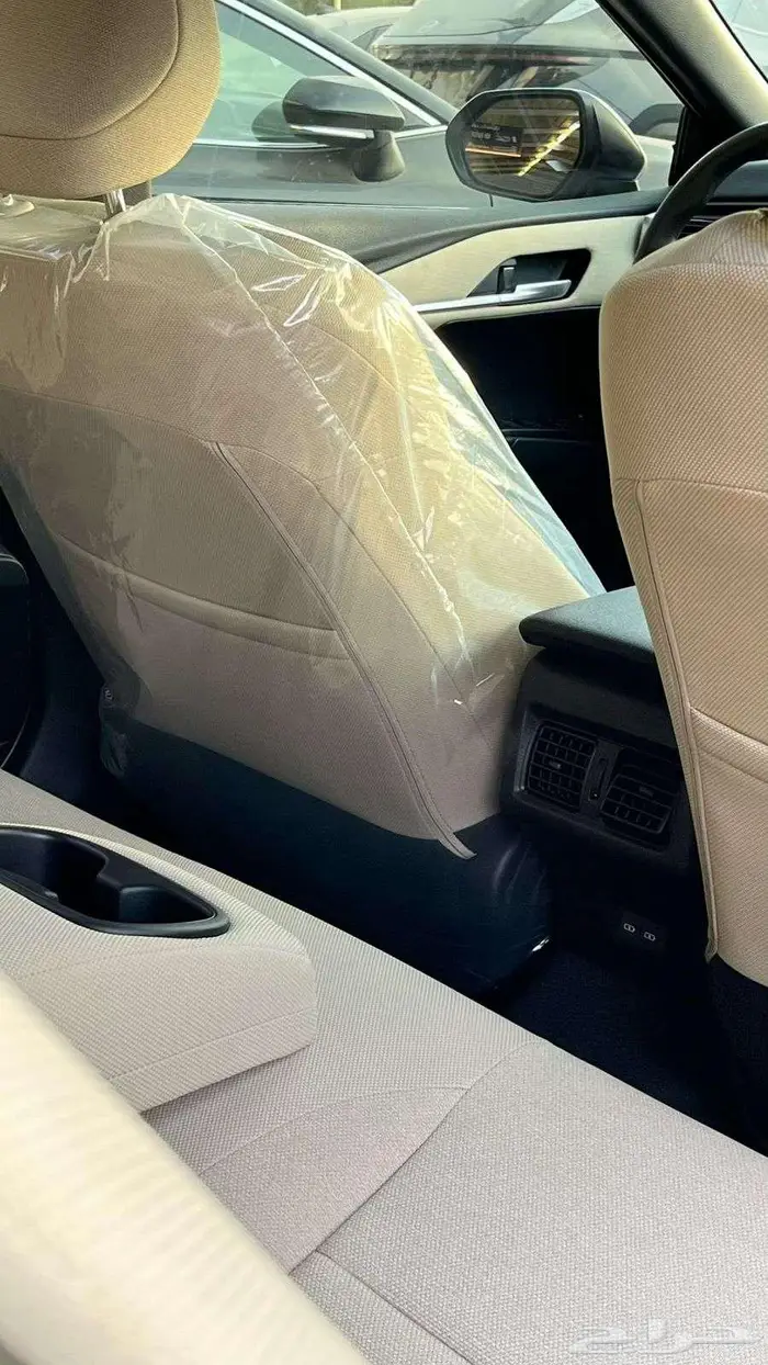 تويوتا كامري e 2025 هايبرد كاش استلام فوري 13