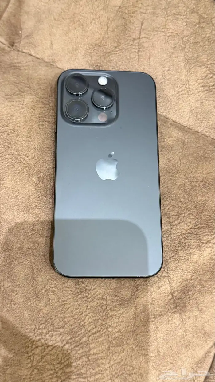 ايفون 15 برو نظيف 9