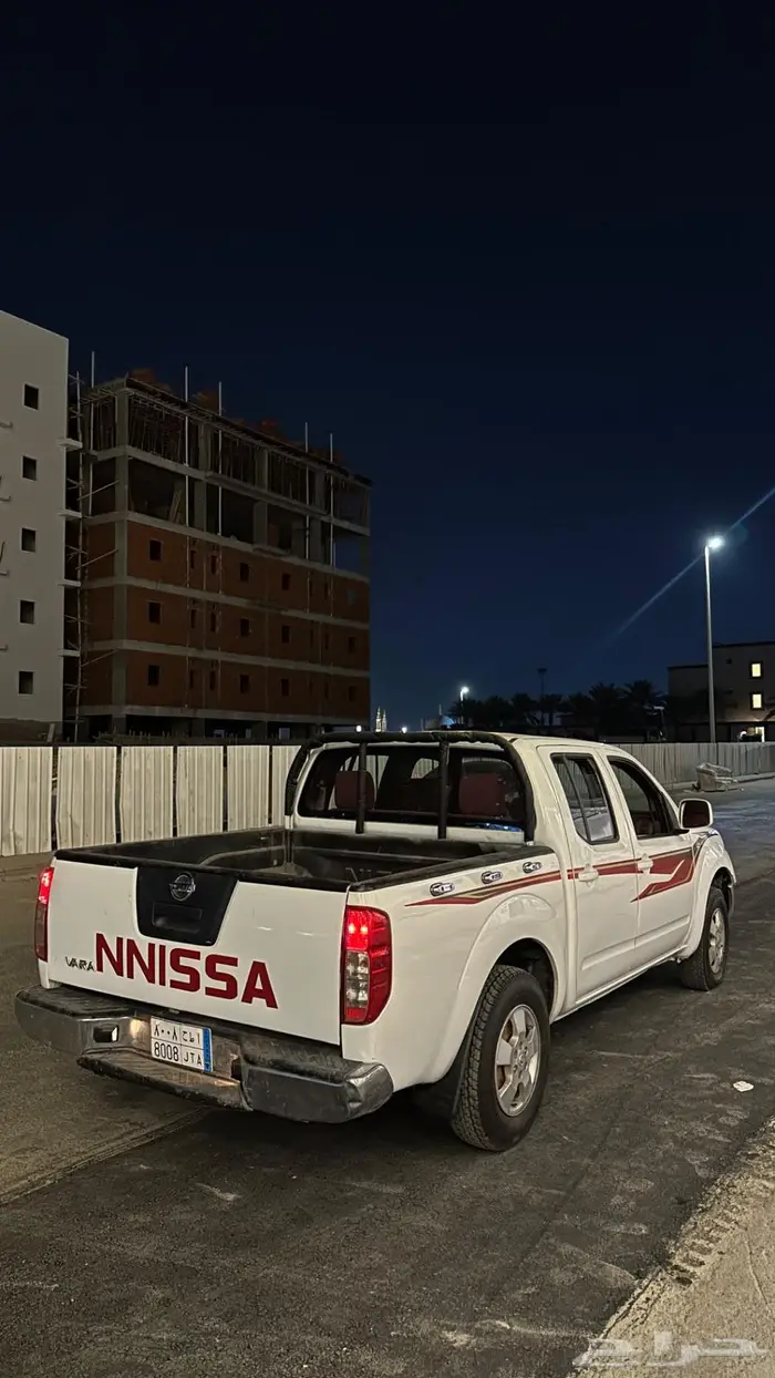 نيسان نيفارا موديل 2010 3