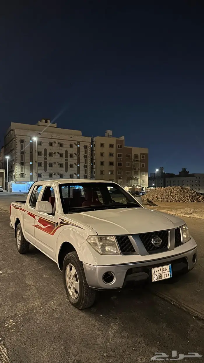 نيسان نيفارا موديل 2010 0