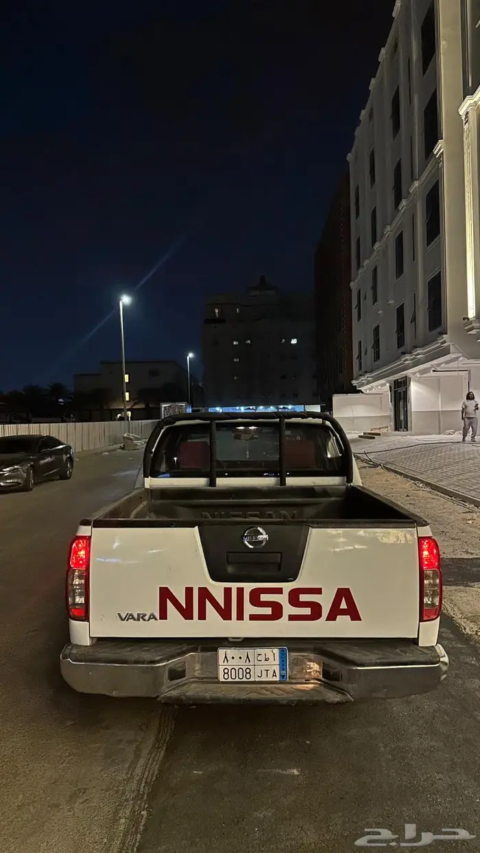 نيسان نيفارا موديل 2010 2