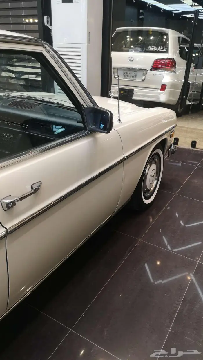 مرسيدس 230.6 مخزنه موديل 1975 3