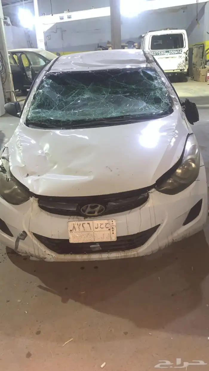 للبيع لنترا 2012 قير عادي مكينه قير شرط 3