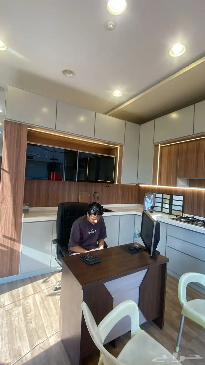 مطبخ مع الاكسسوارات 0