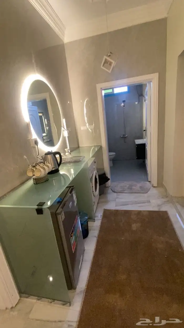شقه في شارع الجيش 2