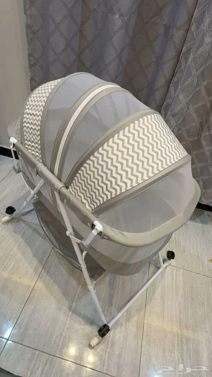 سرير أطفال متنقل أو سلة موسى للبيع 1