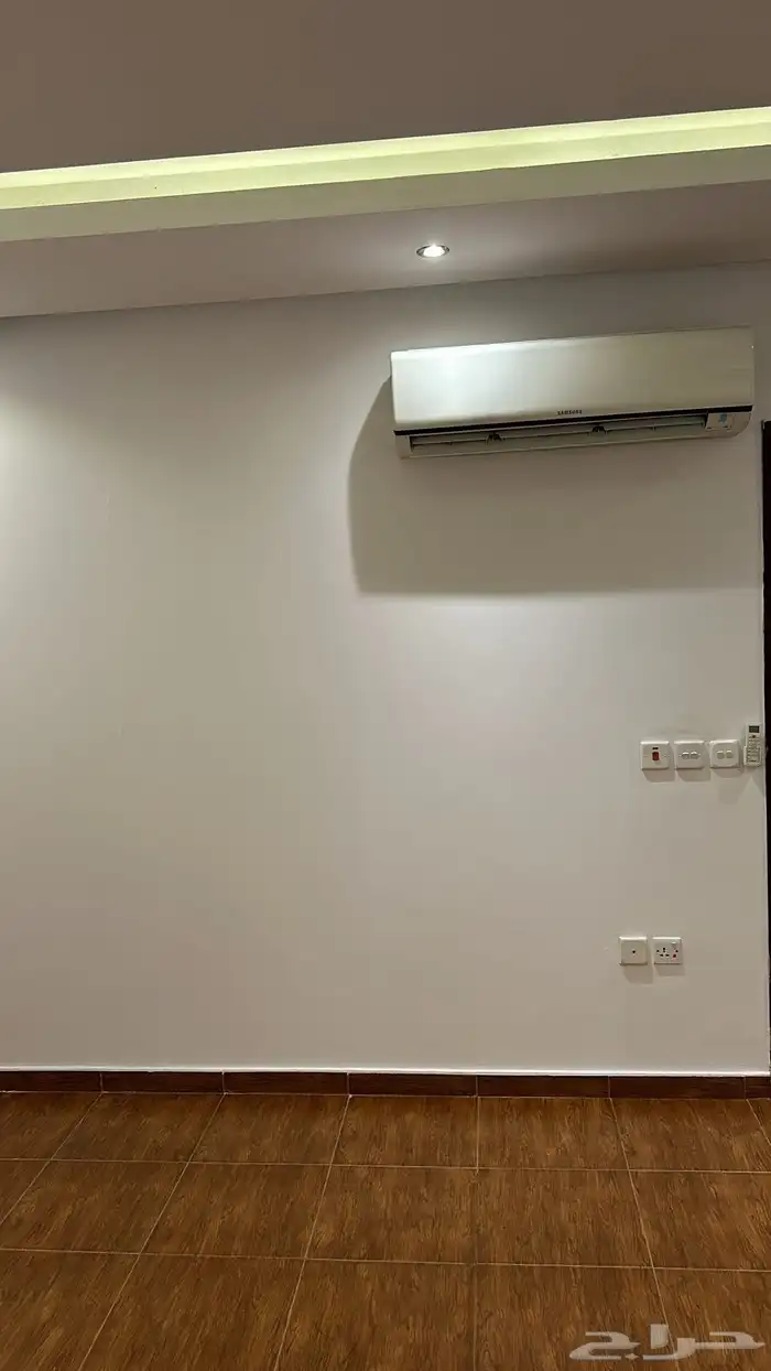 شقة كبيرة حي الوادي مكيفات سبلت عوائل فقط 7