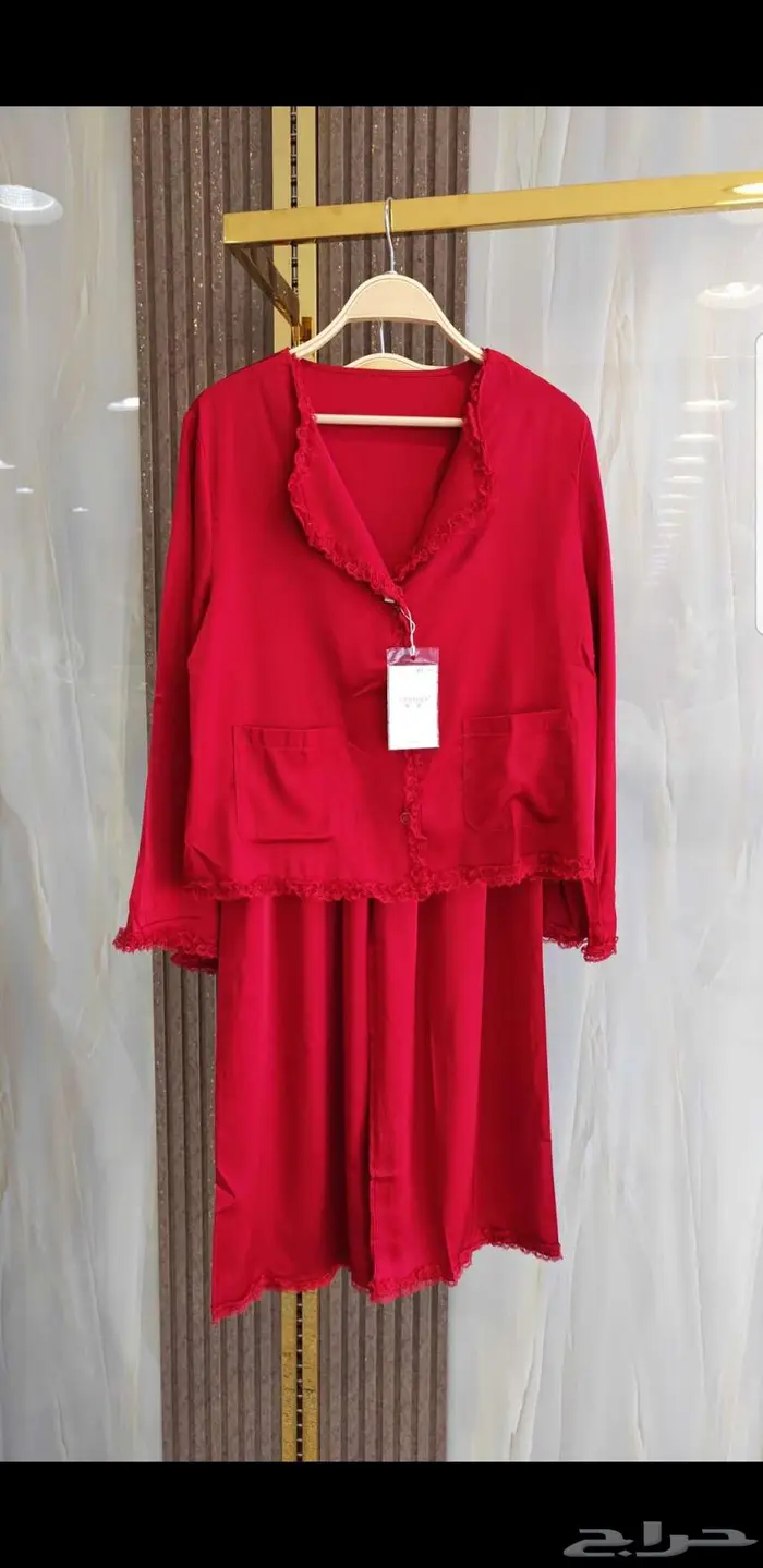 نرجس فلو للملابس الجاهزة فرع المخواة 0