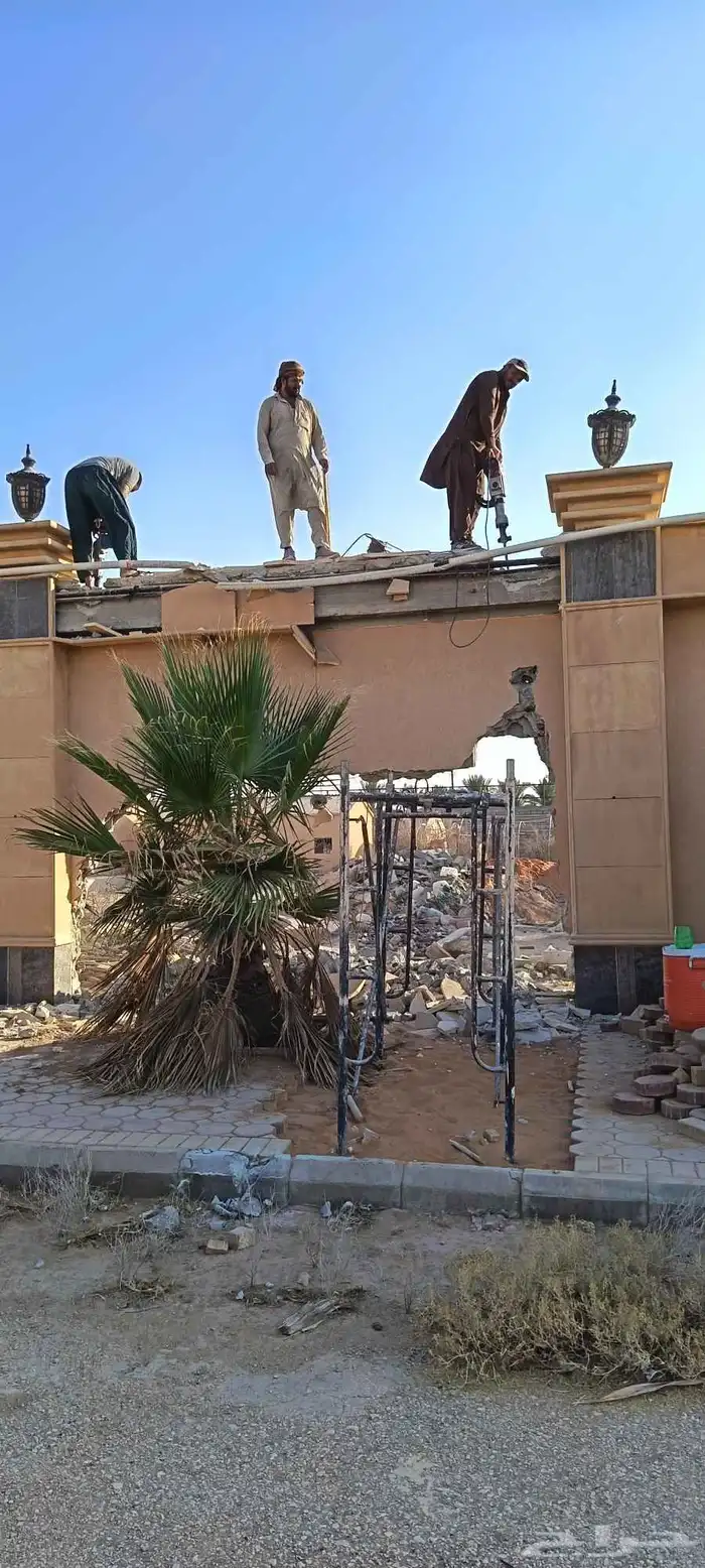 تكسير وترميم جدران حمامات وتكسير 1