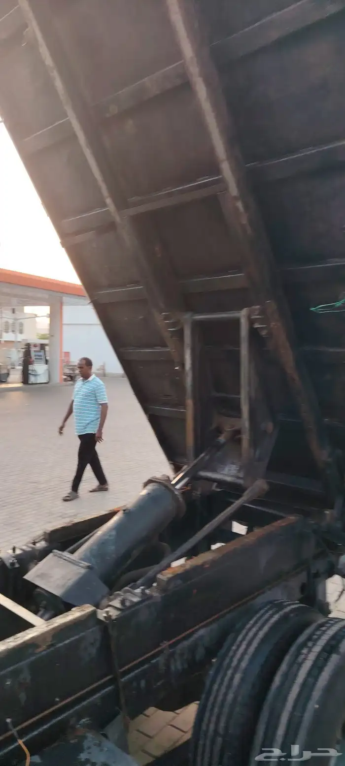 قلاب ديهاتسو موديل 1983 بنزين مكينه وجير وشاصي علا الشرط 6