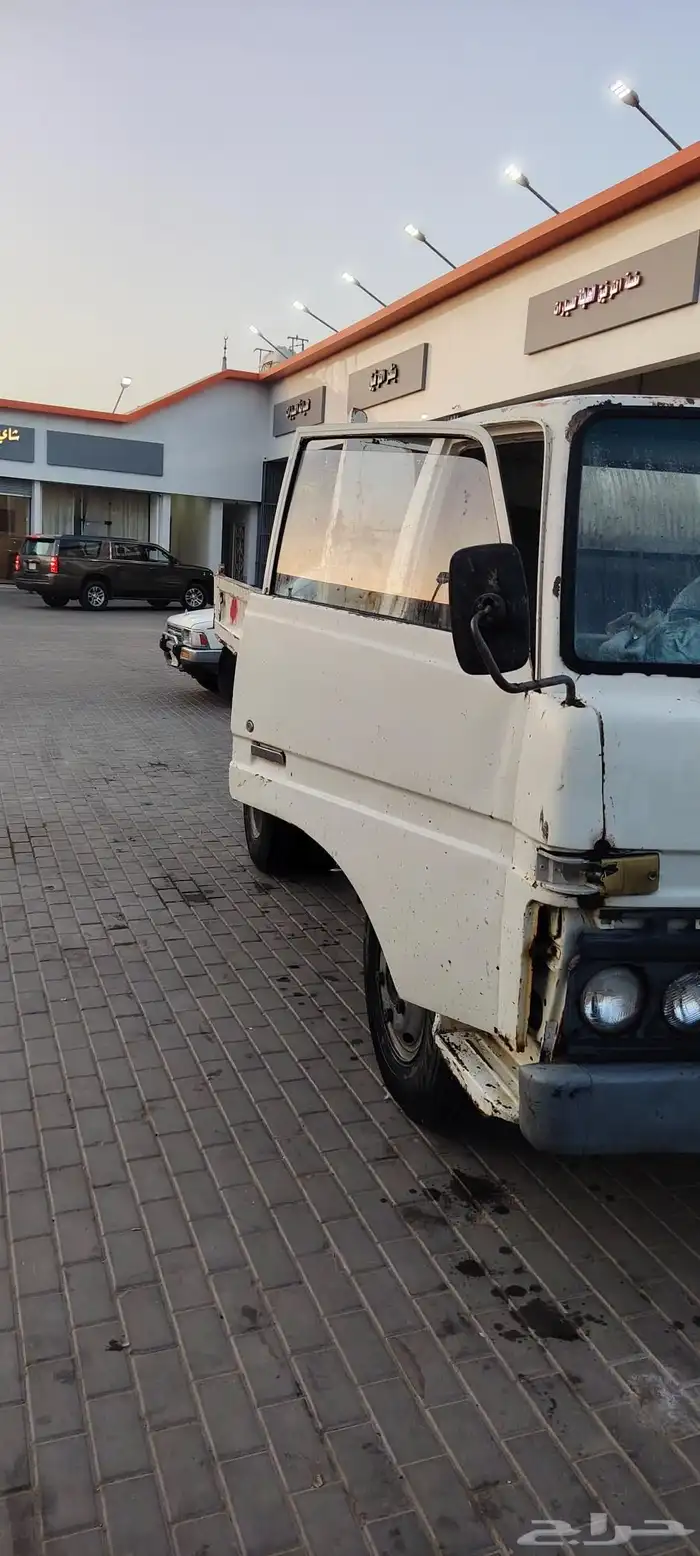 قلاب ديهاتسو موديل 1983 بنزين مكينه وجير وشاصي علا الشرط 4