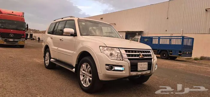 باجيرو 2020 سعودي فل كامل مكينه 3500 علامات مذهبه شبه جديد 1