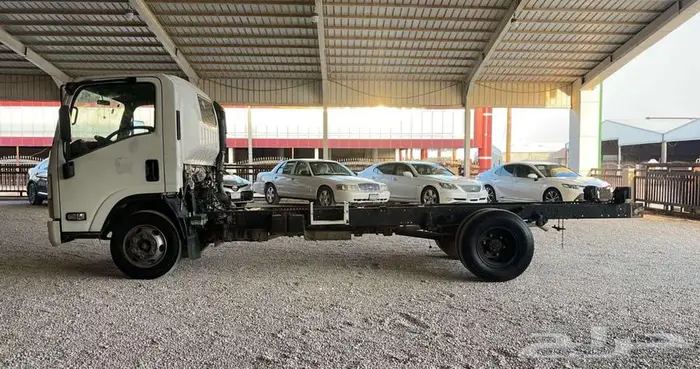 ايسوزو دينا شاص 5 متر قير عادي 2012 4