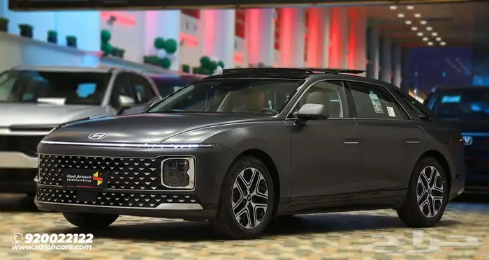 احجز ازيرا بريميوم 2025 اليوم عبر صالح للسيارات 1